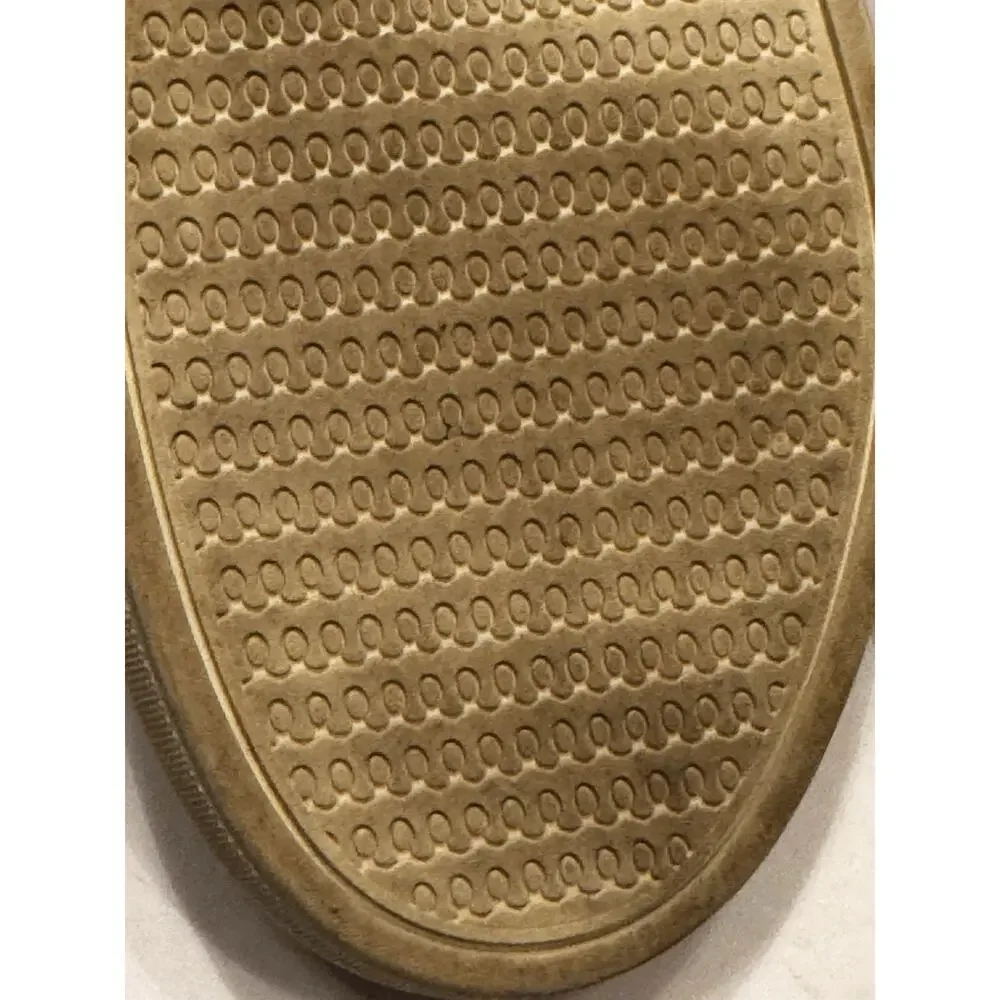 7.5 Rothys Light Gray Slip On Sneakers